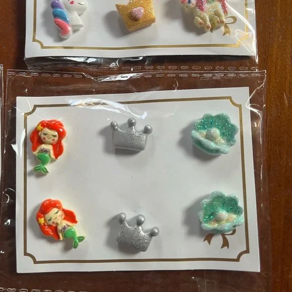 16 pairs of girls magnetic Earring Sets - Picture 4 of 7